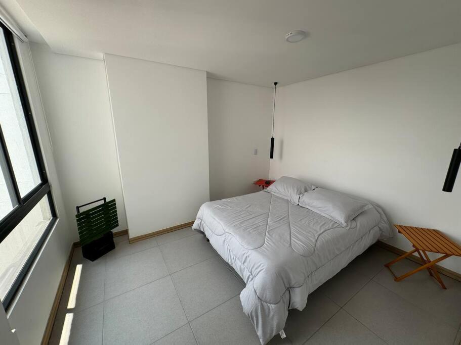 Lujoso Central, Nuevo Y Comodo Apartamento *