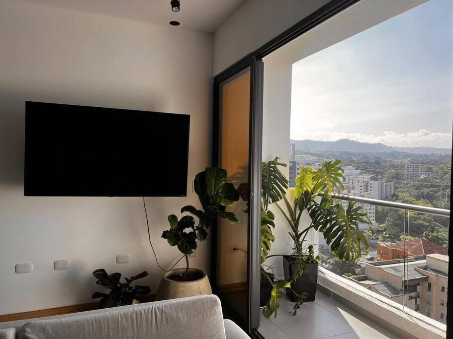 Lujoso Central, Nuevo Y Comodo